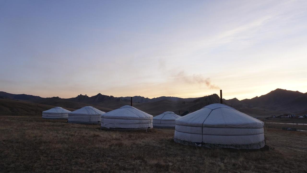 My Mongolia Eco Ger Camp Hotell Nalayh Eksteriør bilde