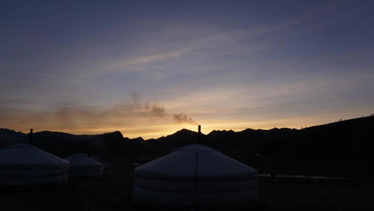 My Mongolia Eco Ger Camp Hotell Nalayh Eksteriør bilde